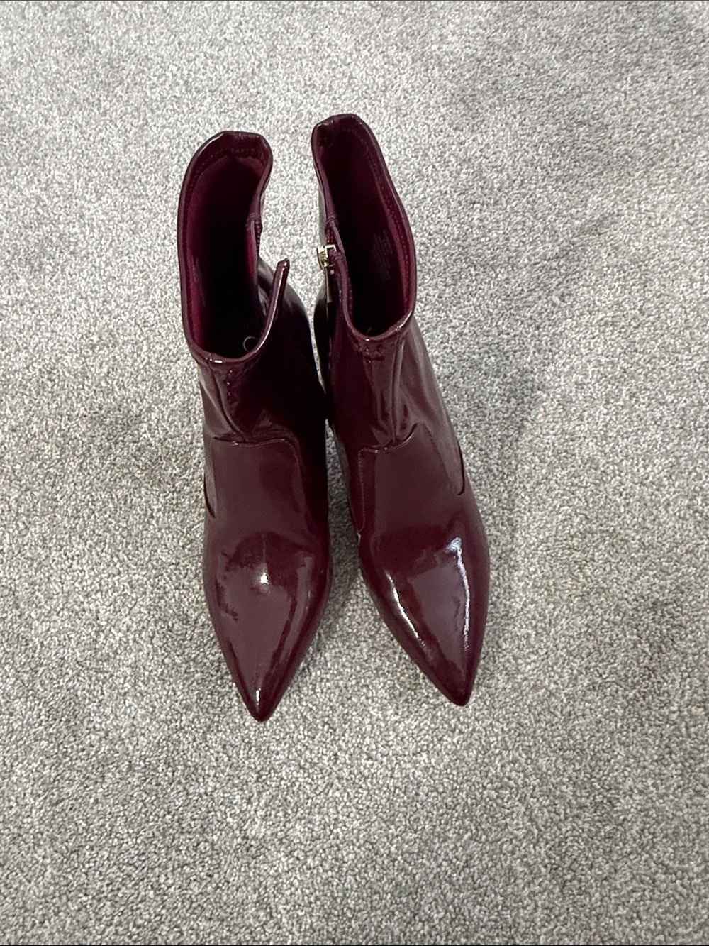 Women's Patent Pointed Toe Ankle Boots - Burgundy. Jessica Simpson 9.5 Burgundy